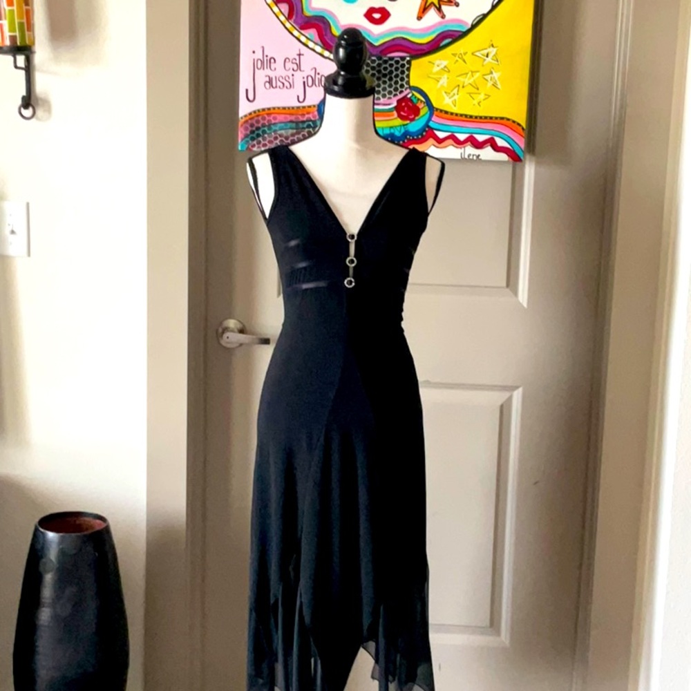 VOVO Evening Dress…SIZE 2. Fits great very giving. Stretchy